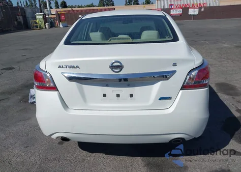 2014 Nissan Altima 2.5 S z USA, uszkodzony, nr VIN 1N4AL3AP6EN360012